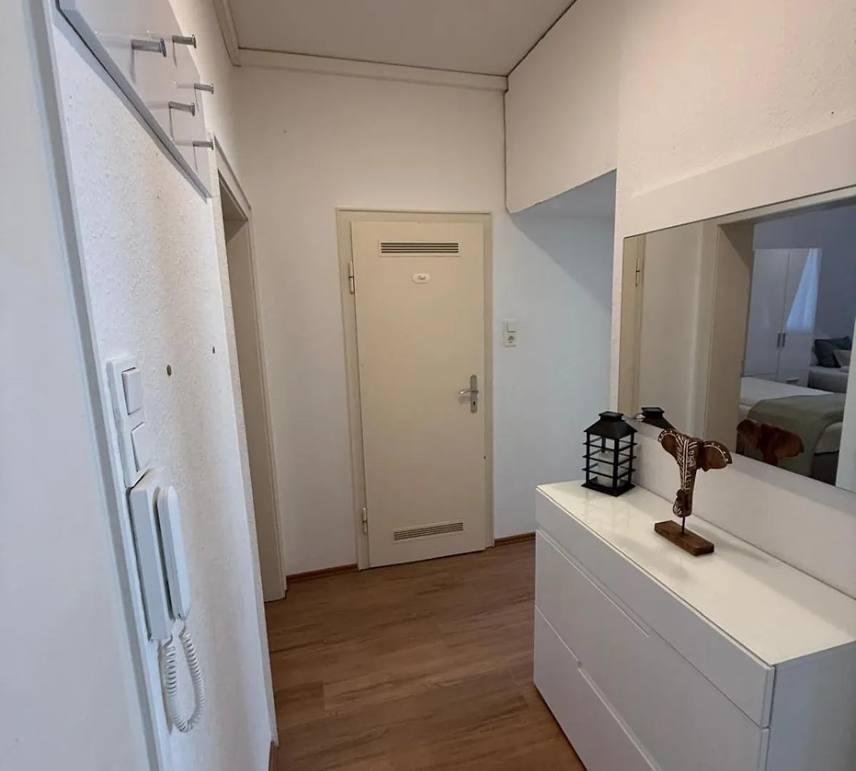 List Erdgeschoss Apartment Hannover